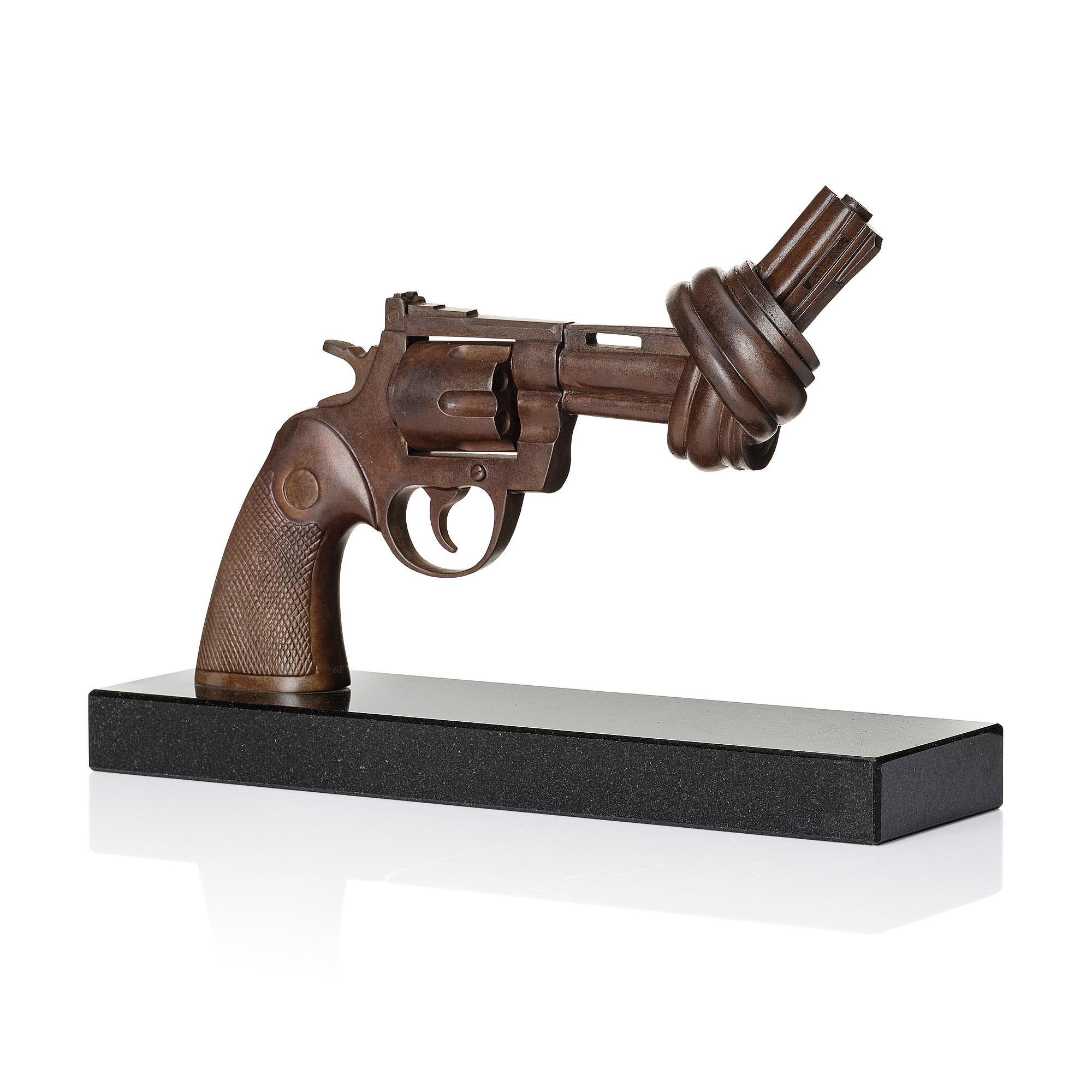 Carl Fredrik Reuterswärd - \'Non Violence\'