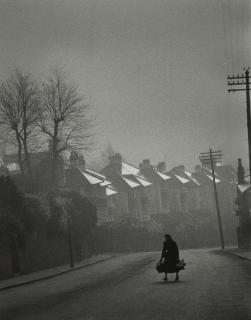 Carl Mydans - Fog coming in, Swansea, Wales