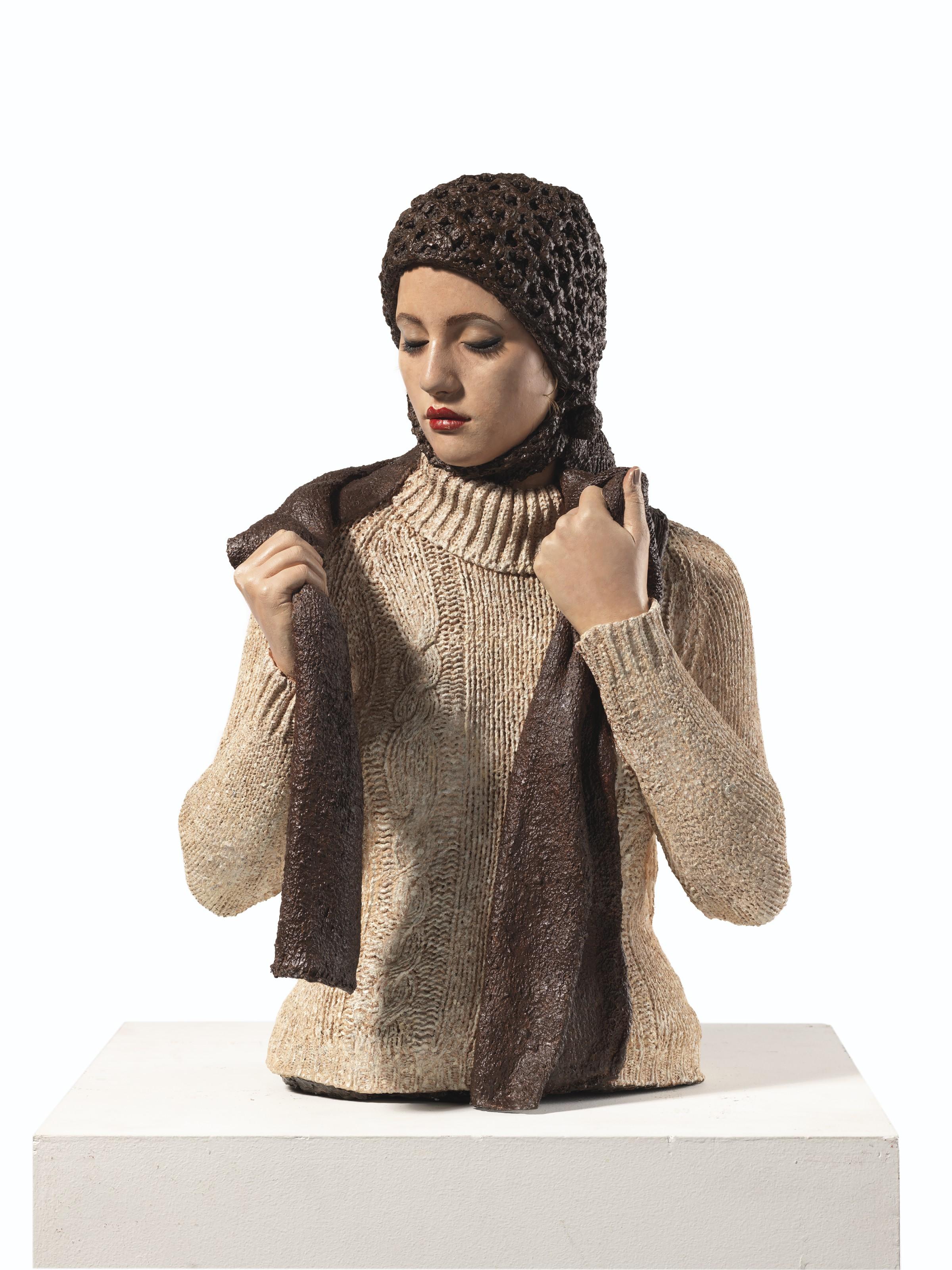 Carole Feuerman - Christmas Carole