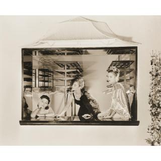 Cecil Beaton - Hat Check Girls