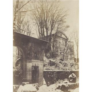 Charles Marville - Dans Le Jardin De L\'Ecole Des Beaux-Arts, À Paris, 1853