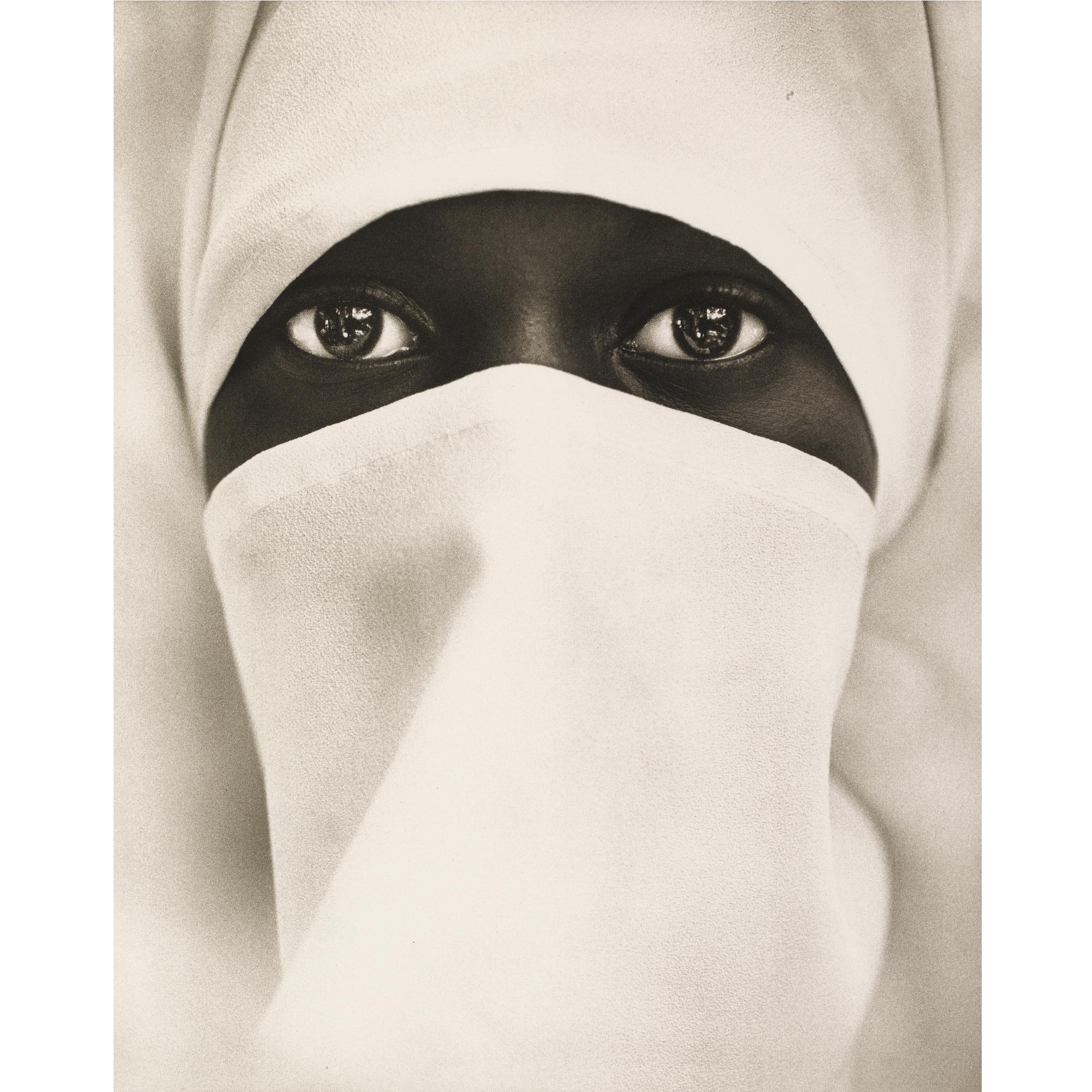 Chester Higgins Jr. - Moslem Woman, New York, 1990