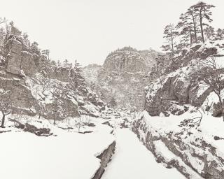 Choi Yeong Geol - Winter Hiking