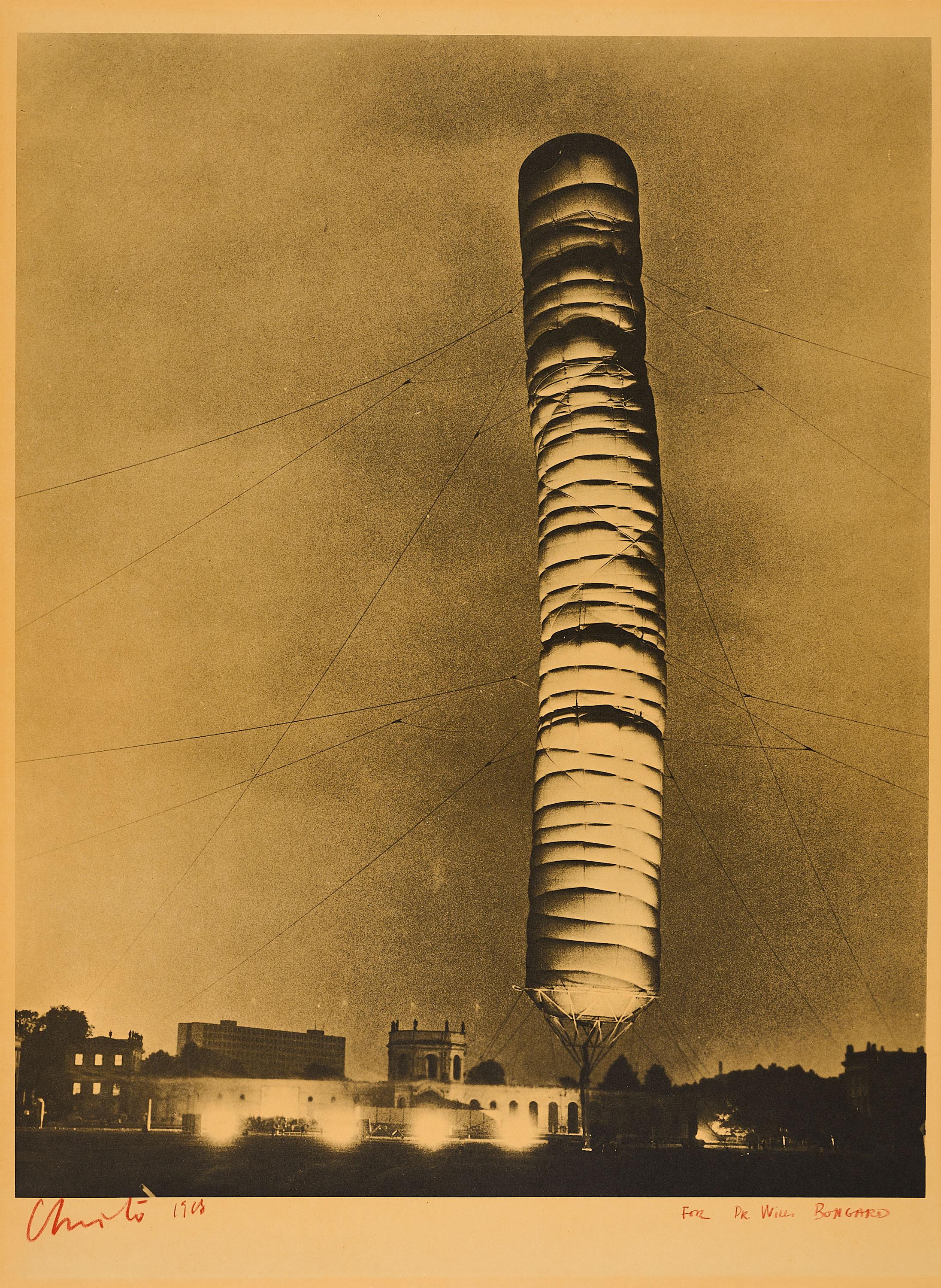 Christo - 5,600 Cubicmeter Package, documenta IV, Kassel, 1967-68.