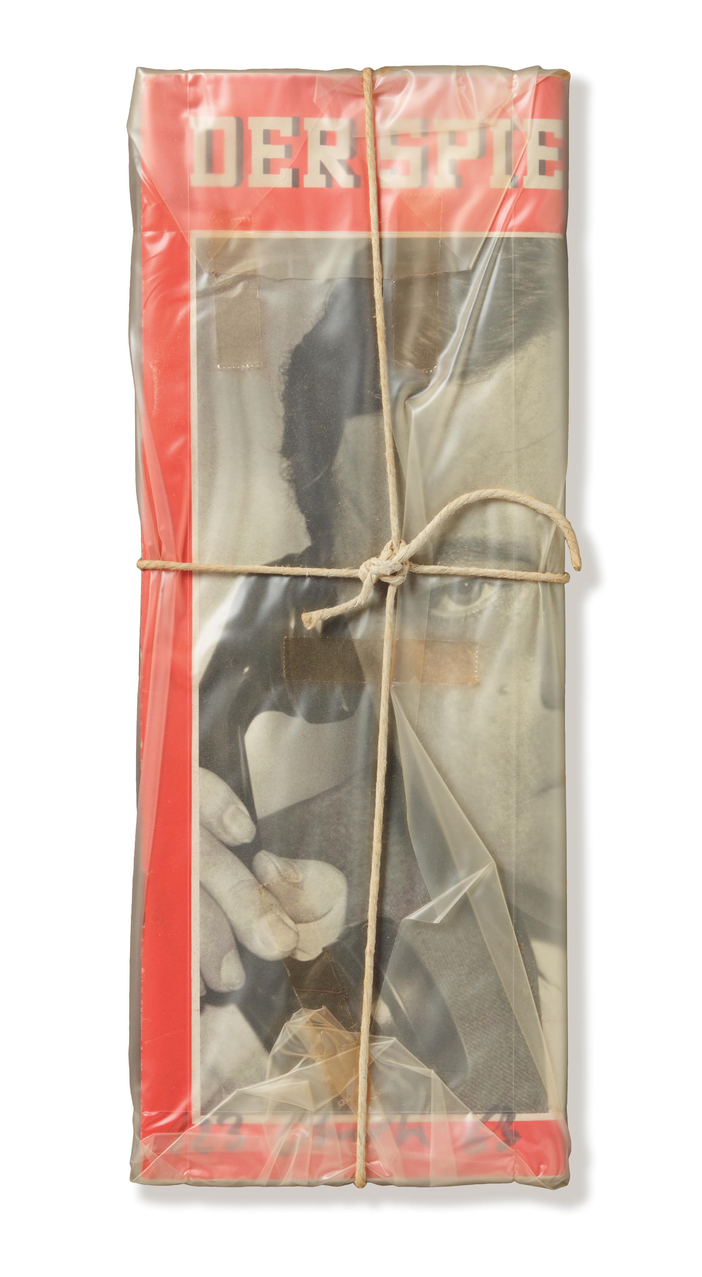 Christo - Der Spiegel Magazine Empaqueté