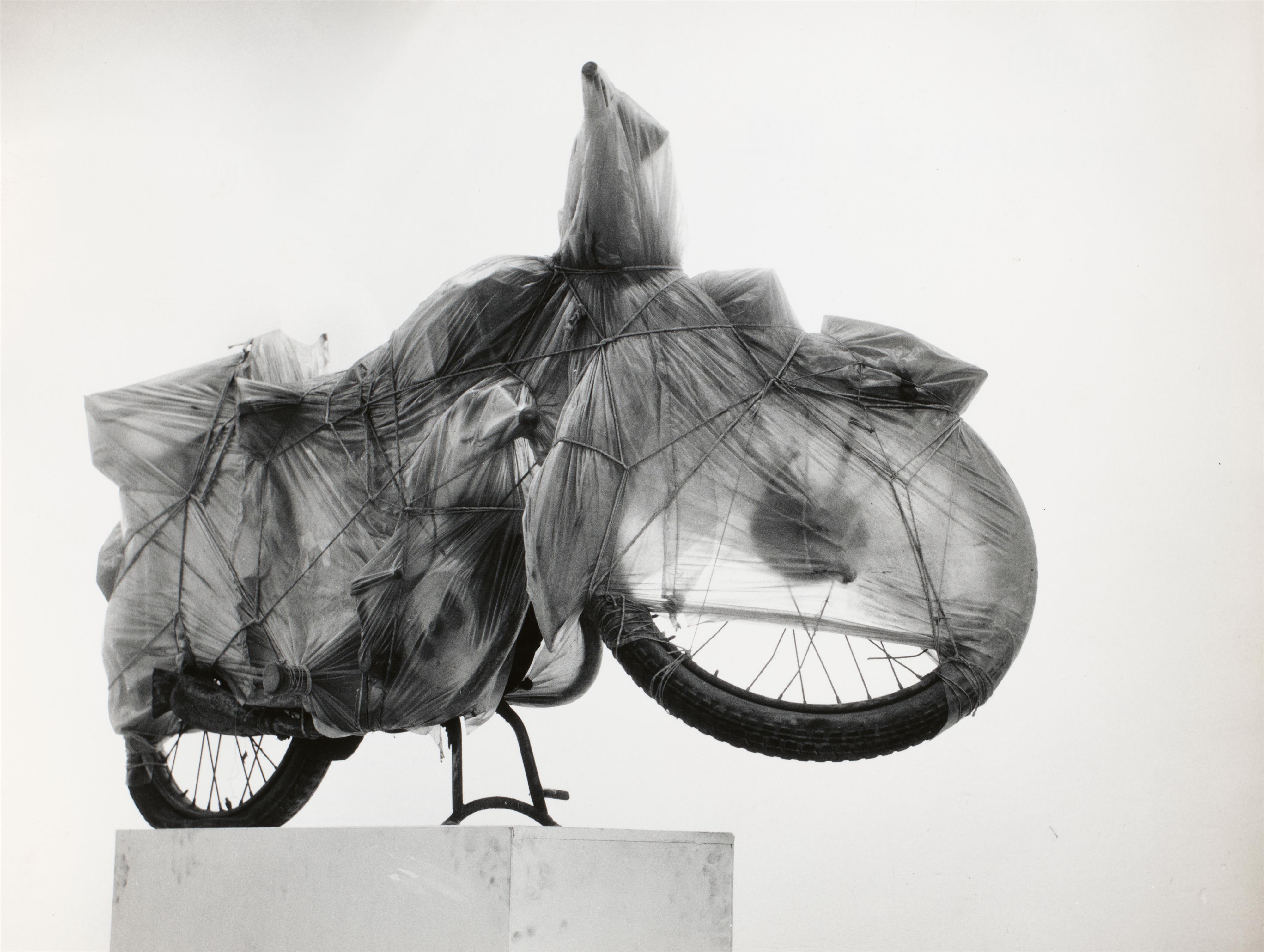 Christo - Empaquetages