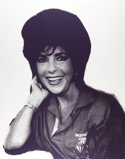 Christopher Makos - Icons: Liz Taylor