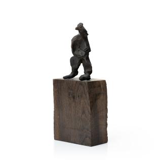 Claes Hake - Standing figure