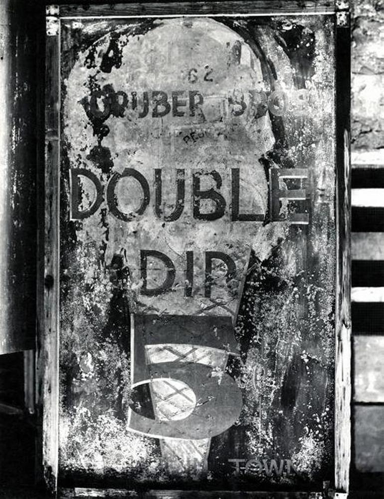 Clarence John Laughlin - »Double-Dipped in Time«