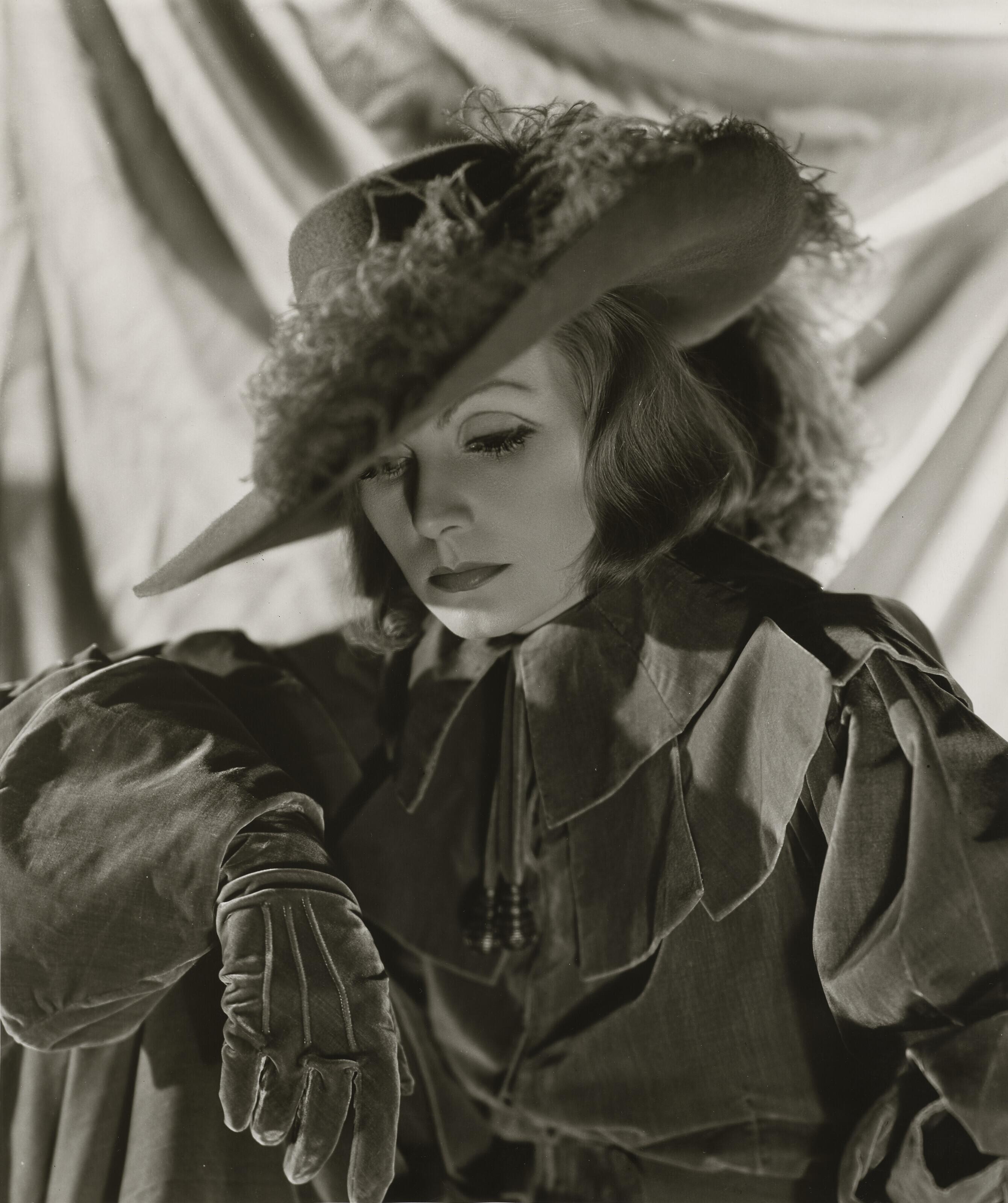 Clarence Sinclair Bull - Greta Garbo as Queen Christina, 1933