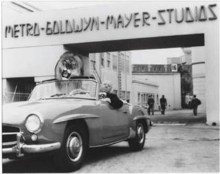 Clarence Sinclair Bull - Selected images of Hollywood stars and their cars, 1930s-1950s