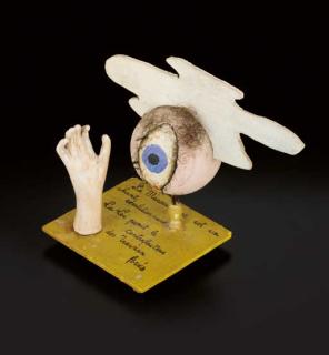 Claude Cahun - La Marseillaise est un chant révolutionnaire, la loi punit le contrefaiteur des travaux forcés