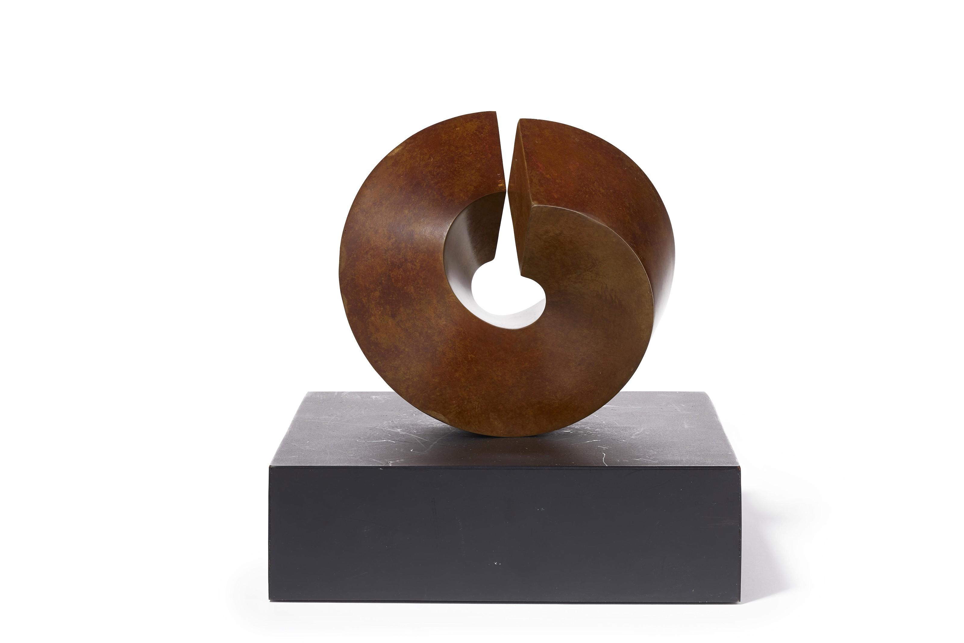 Clement Meadmore - Split Ring