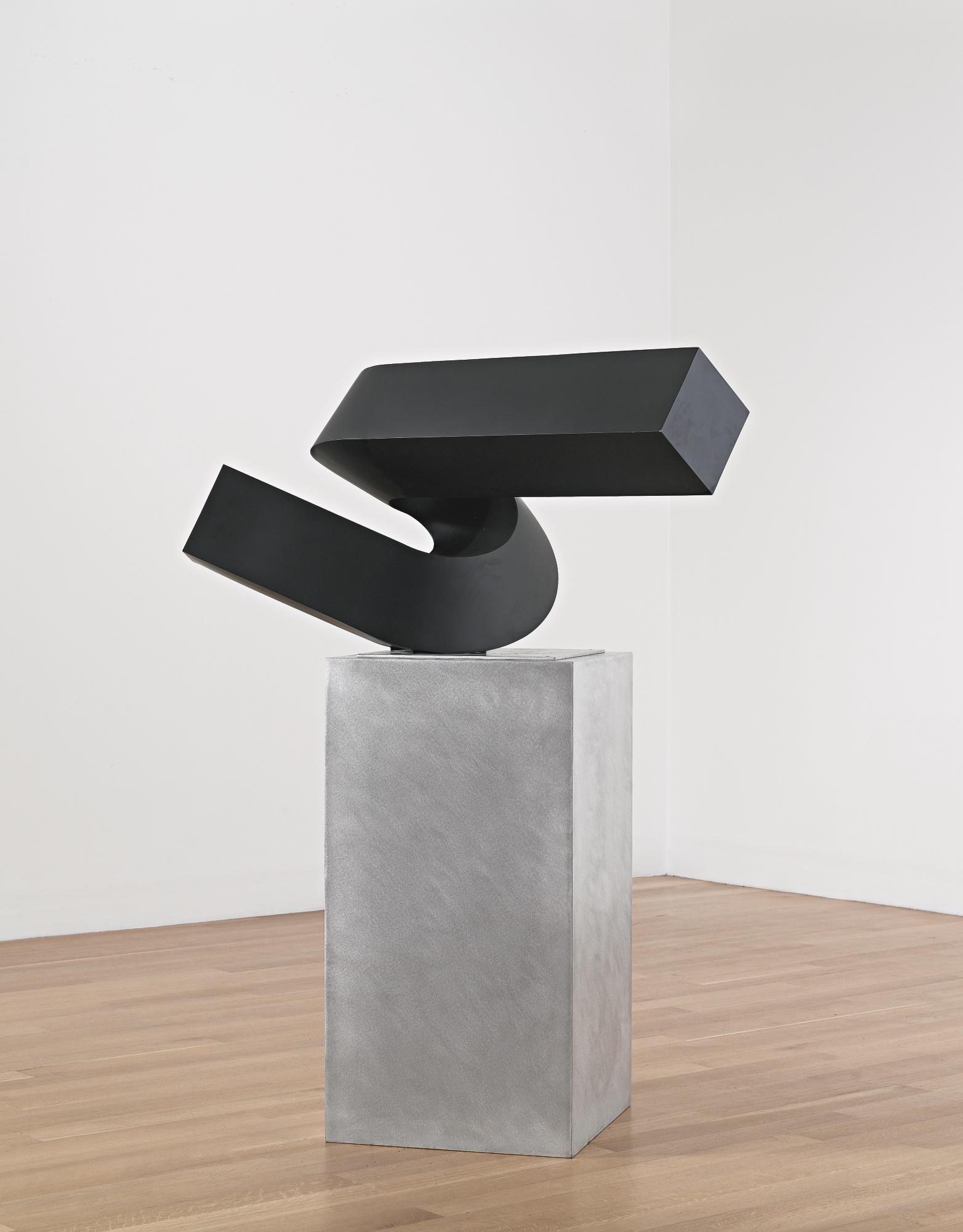 Clement Meadmore - Verge