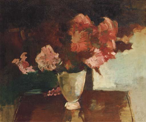 Coba Ritsema - Bloemstuk: pink flowers in a vase