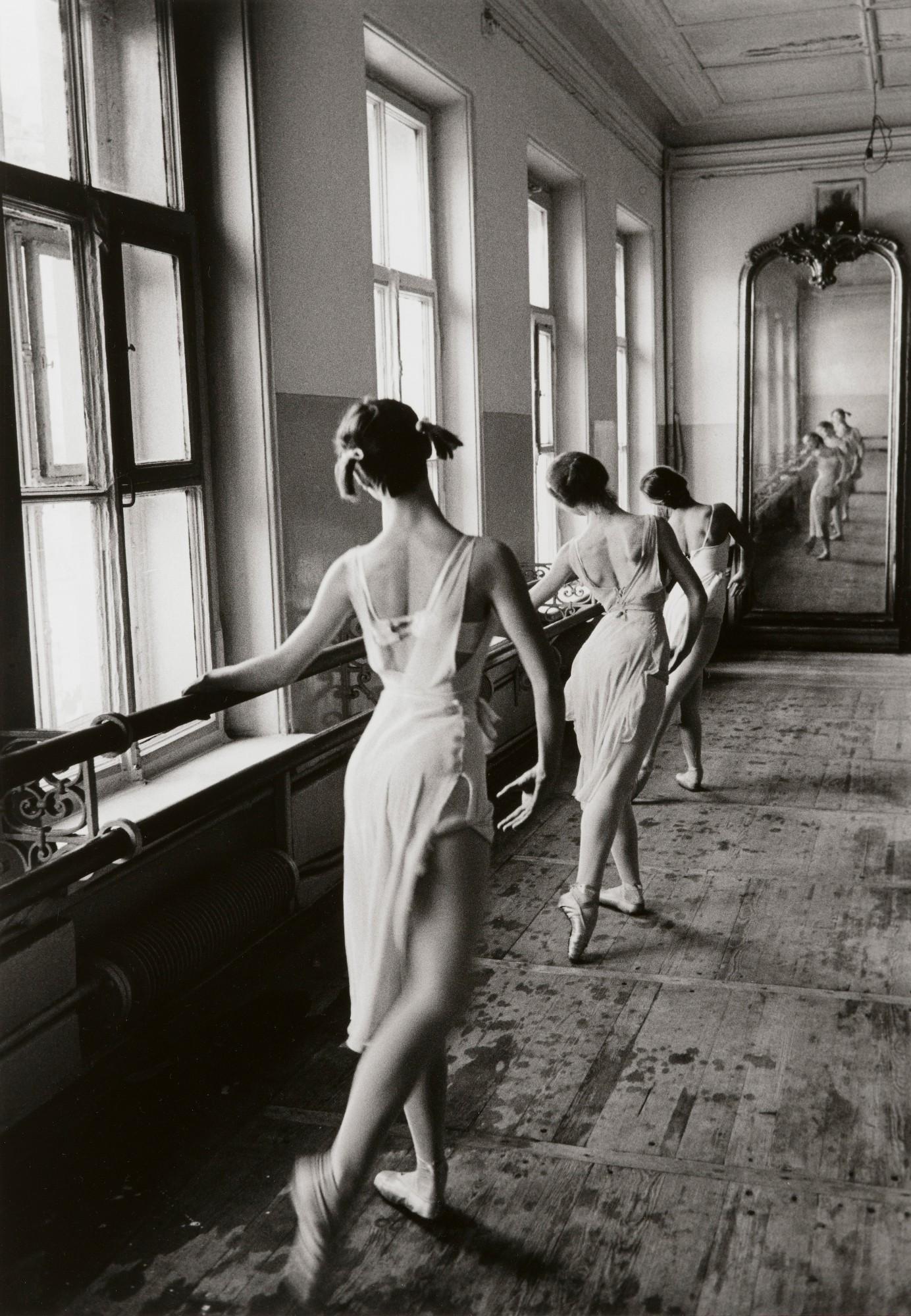 Cornell Capa - Bolshoi Ballet School, Moscow 1958