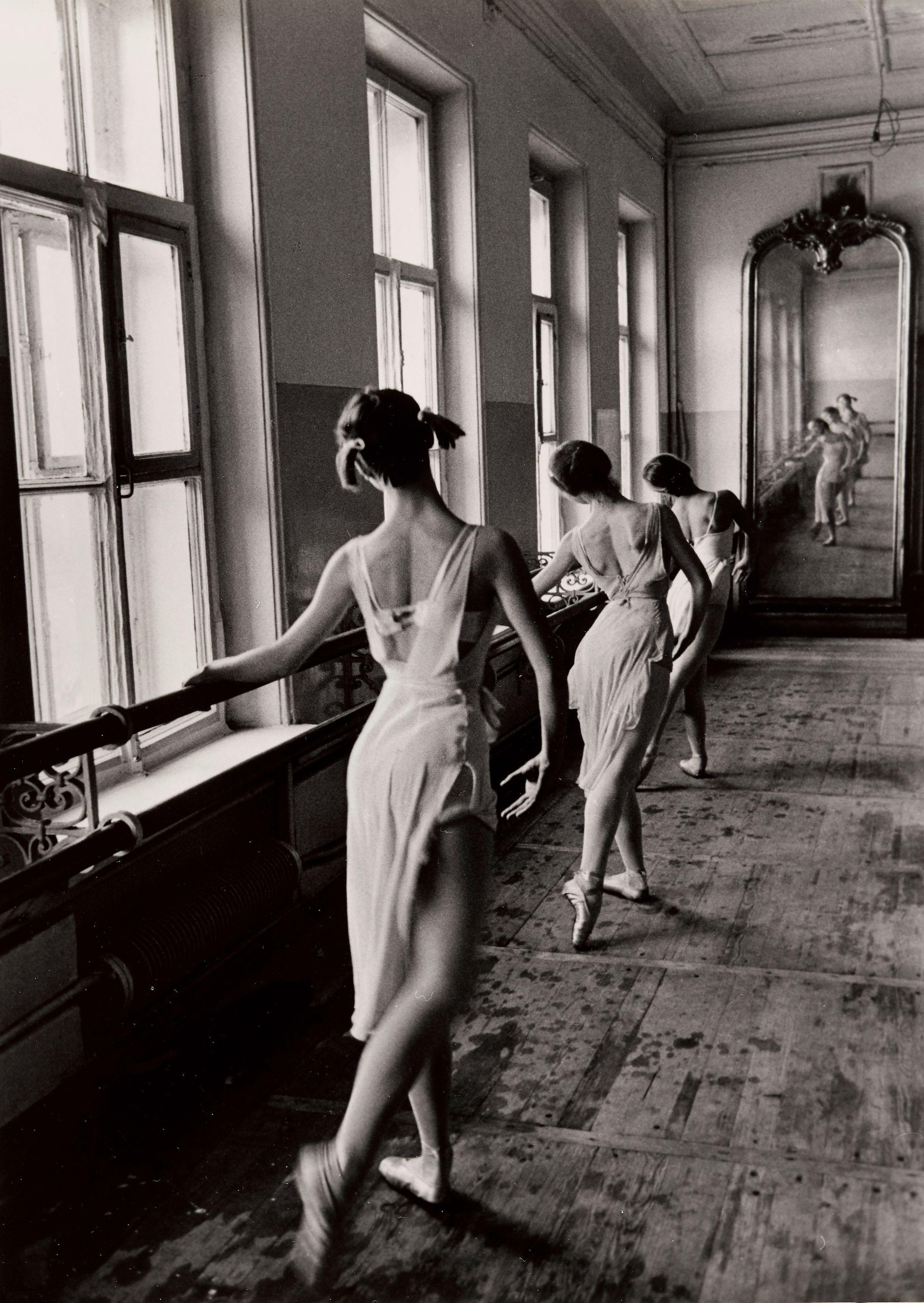 Cornell Capa - Bolshoi Ballet School, Moscow