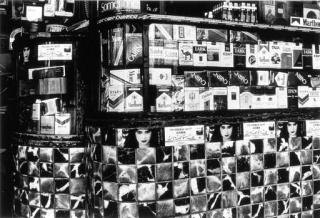 Daido Moriyama - Tobacco store