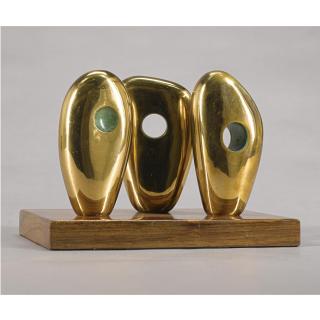 Dame Barbara Hepworth - Three Forms (Tokio)