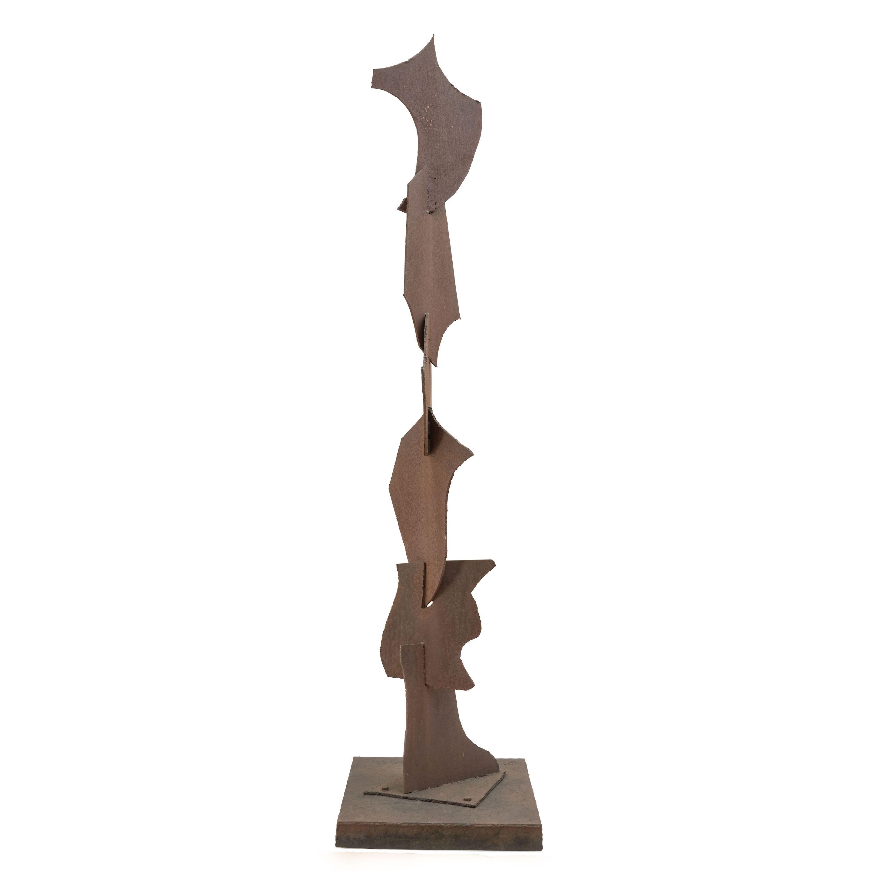David Hayes - Totem height 100 1/2 in. (255.3 cm)