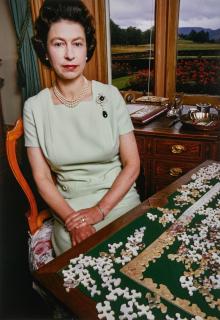David Montgomery - HRH Queen Elizabeth II with Jigsaw Puzzle