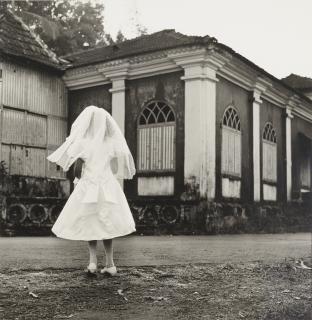 Dayanita Singh - First Communion, Saligao, 2000