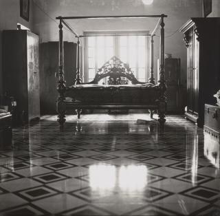 Dayanita Singh - Sati Guptoo’s Bed, Calcutta, 2002