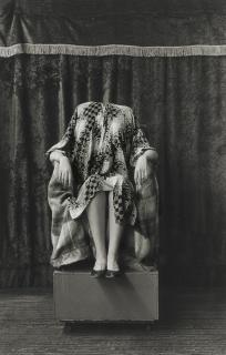 Diane Arbus - Headless woman, N.Y.C., 1961