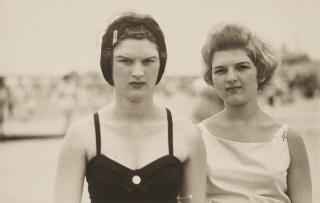 Diane Arbus - Two girls on the Beach Coney Island, NY, 1958