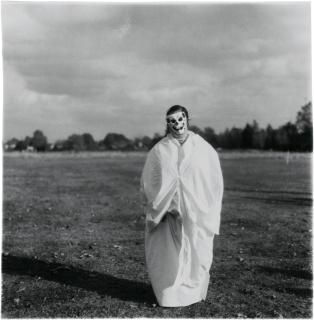 Diane Arbus - Untitled (3)
