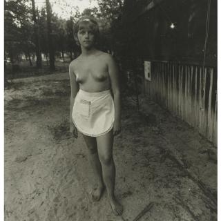 Diane Arbus - \'Waitress, Nudist Camp, N. J.\'
