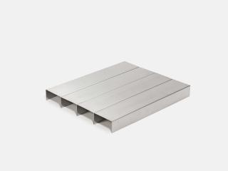 Donald Judd - Ohne Titel (from Ten for Leo Castelli).