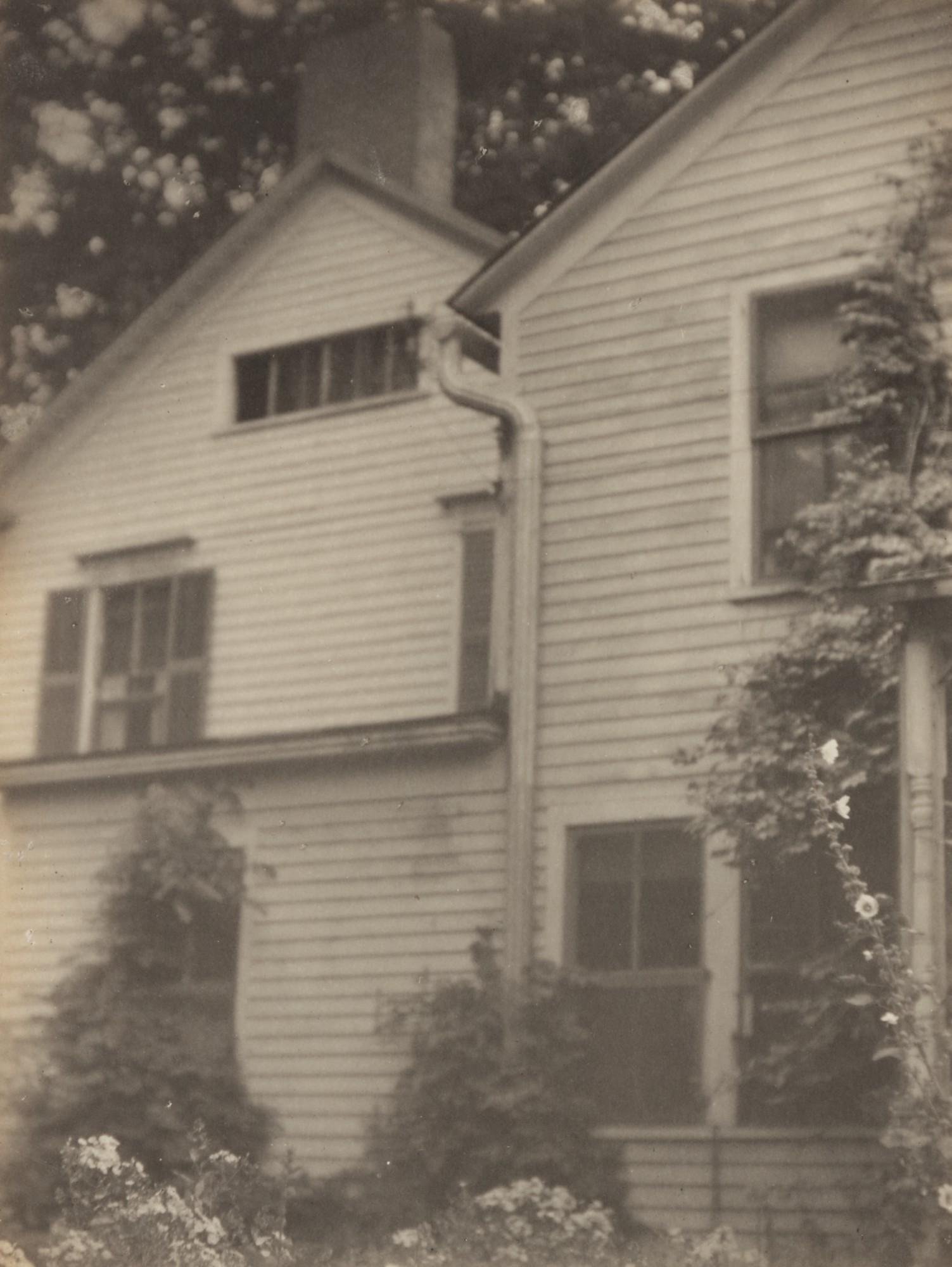Doris Ulmann - White House from the Garden