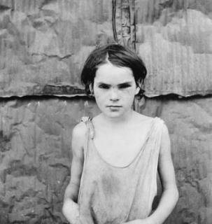 Dorothea Lange - Damaged Child, Shacktown, Elm Grove, Oklahoma