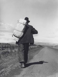 Dorothea Lange - Migrant Worker on California Highway, 1935