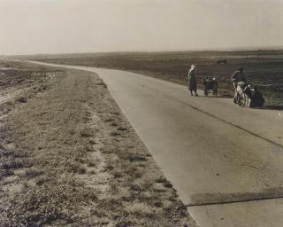 Dorothea Lange - Texas Flood Refugees with Their Possessions, 1938