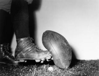 Dr. Harold Edgerton - Football kick