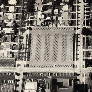 Ed Ruscha - Thirtyfour Parking Lots in Los Angeles. Los Angeles: for the author, 1967.