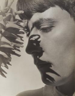 Edmund Kesting - En Face Mit Schleier\', 1929 \'Kopf Mit Chrysantheme\', 1930 Abstraction, 1936