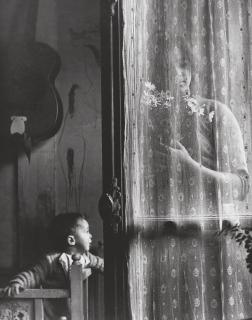 Edouard Boubat - Mother and Child, Paris, 1951