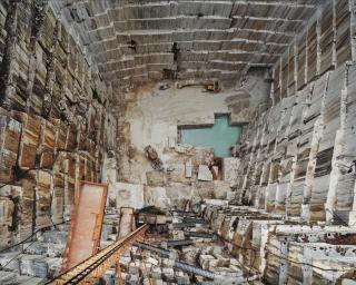 Edward Burtynsky - Iberia Quarries #8, Cochicho Co., Pardais, Portugal
