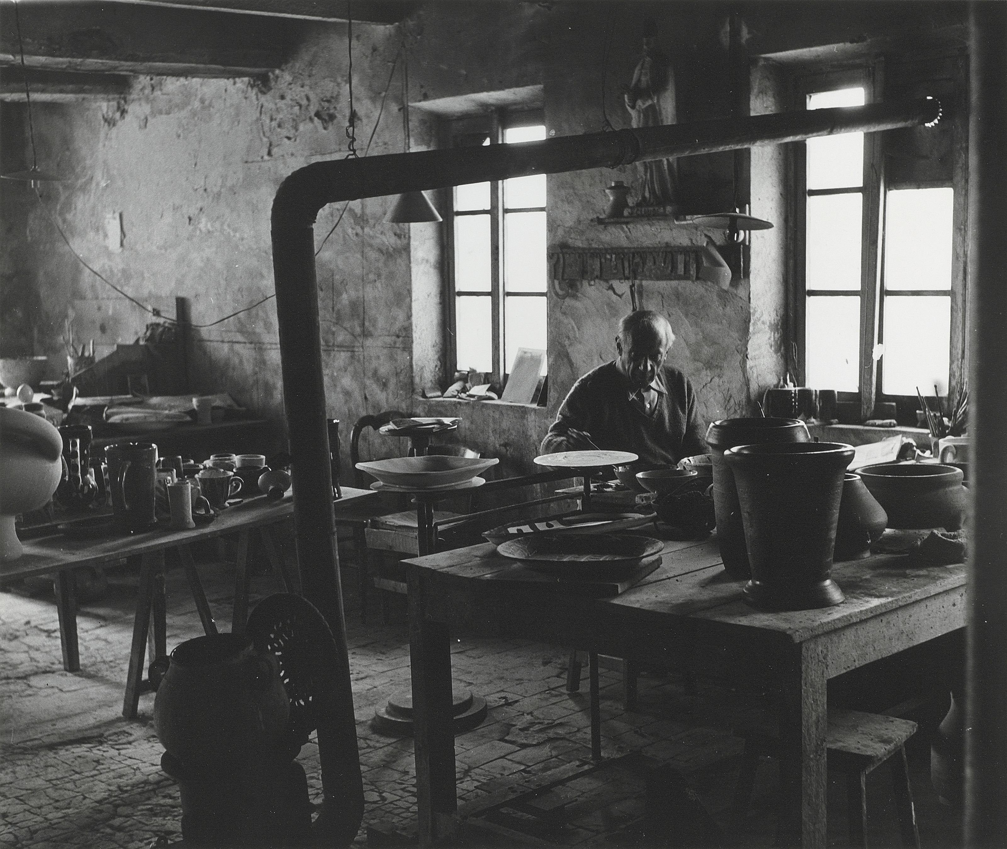 Edward Quinn - Picasso, Atelier Madoura, 1953