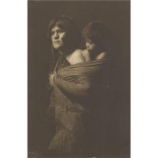 Edward S. Curtis - A Hopi Mother, 1900