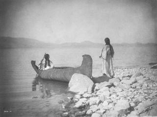 Edward S. Curtis - Embarking - Kutenai