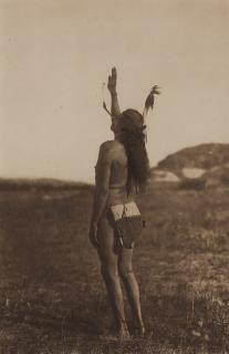 Edward S. Curtis - The Sun Dancer, 1907