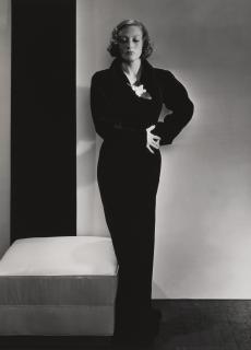 Edward Steichen - Joan Crawford, from the portfolio \'Twenty-five Photographs\', 1932