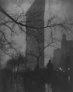 Edward Steichen - \'The Flatiron - Evening\'