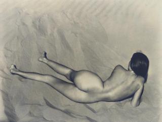 Edward Weston - Nude on Sand, Oceano, 1936