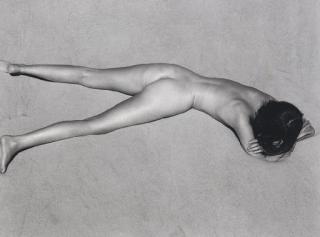 Edward Weston - Nude on Sand, Oceano, 1936