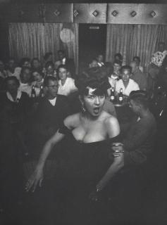 Elliott Erwitt - Ruthie, Nighclub Entertainer In Des Moines, Iowa, 1950S